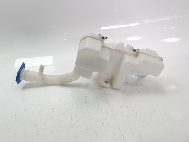 Recambio de deposito limpia para audi q3 (8ug) base referencia OEM IAM 8V0955451N  