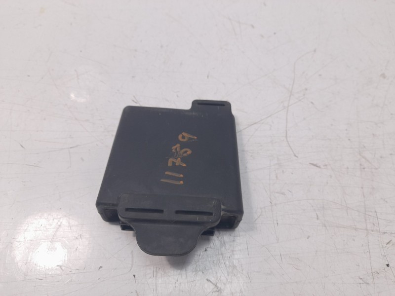 Recambio de centralita luces para yamaha mt -07 referencia OEM IAM BAT8549000  