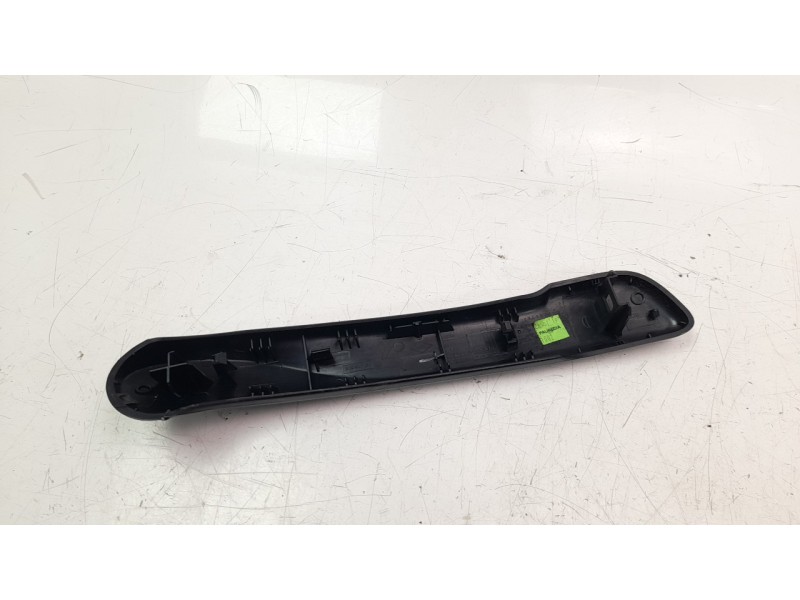 Recambio de moldura para renault kangoo 1.5 dci diesel fap referencia OEM IAM 806820336R 8200548972 