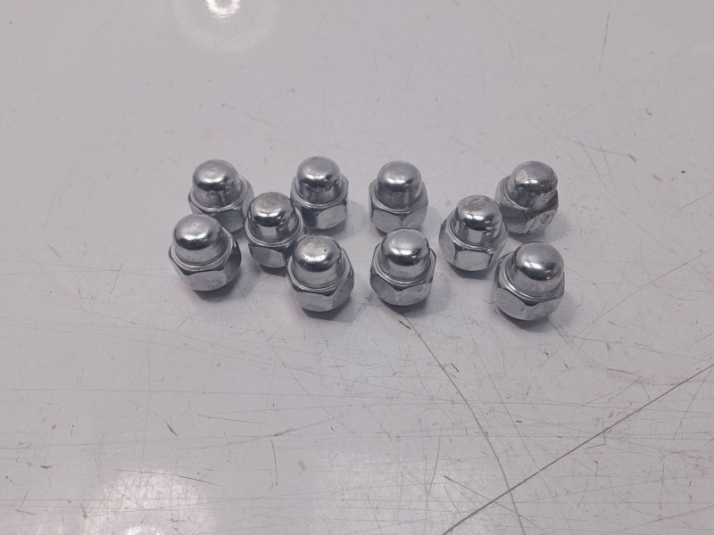 Recambio de juego tornillos de rueda para kia niro referencia OEM IAM TORNILLOS  