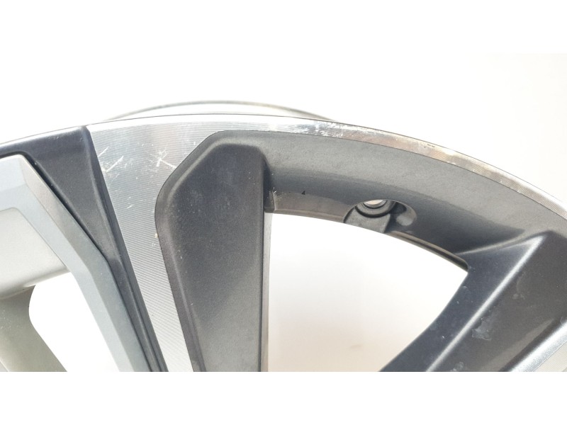 Recambio de llanta para subaru solterra yeam15 solterra referencia OEM IAM 4261142890  