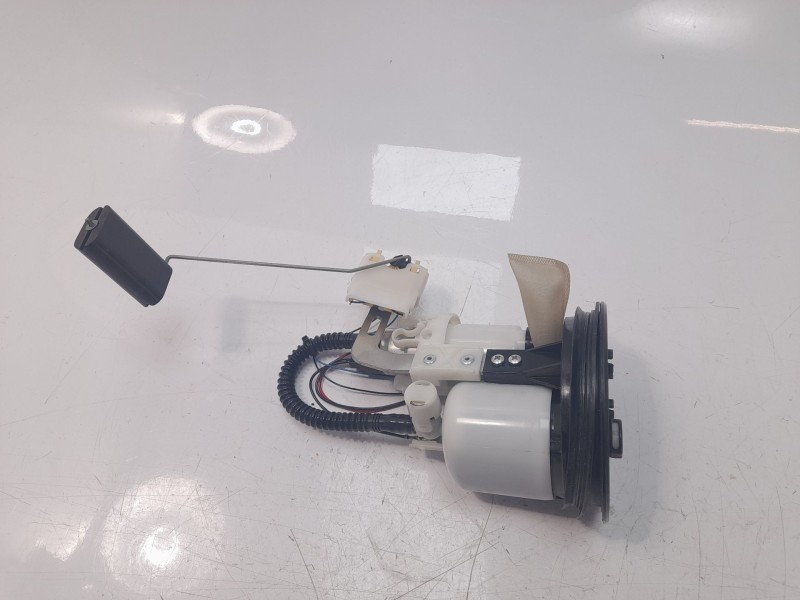 Recambio de bomba combustible para bmw f 900 xr referencia OEM IAM 982918301  