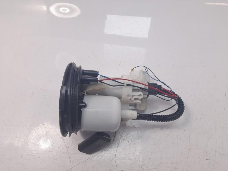 Recambio de bomba combustible para bmw f 900 xr referencia OEM IAM 982918301  