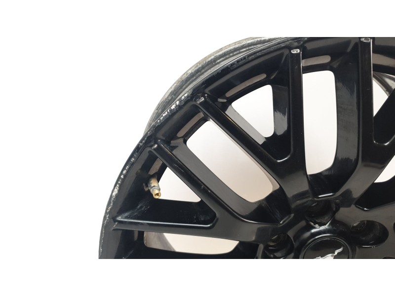 Recambio de llanta para ford mustang gt referencia OEM IAM FR3J1007BD  