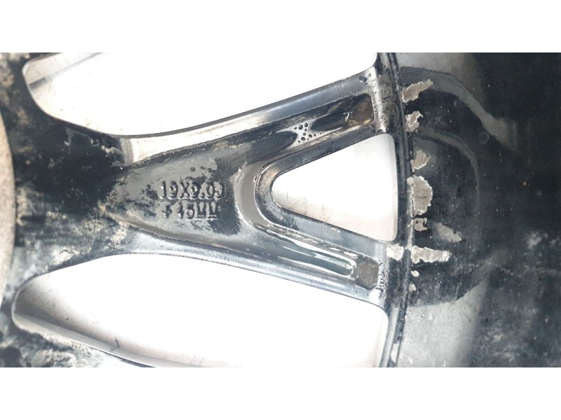 Recambio de llanta para ford mustang gt referencia OEM IAM FR3J1007BD  