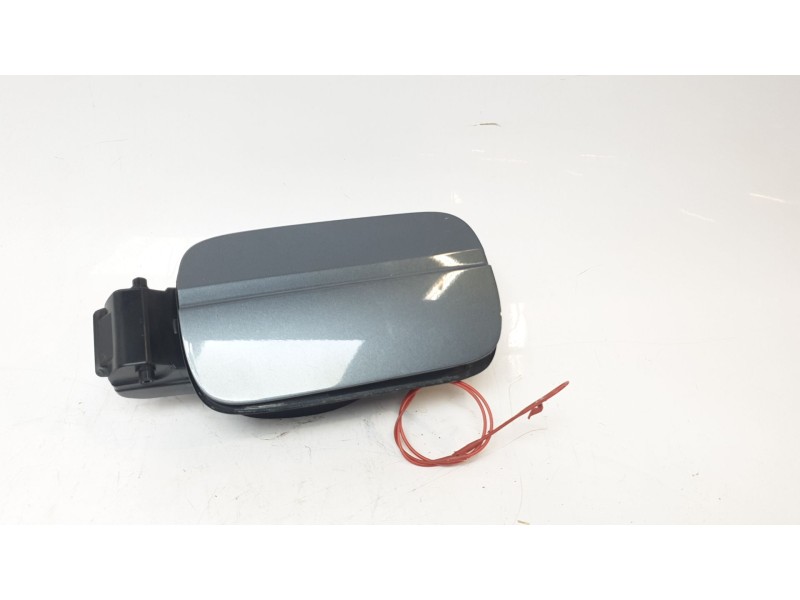 Recambio de tapa exterior combustible para audi a4 avant (8w5) básico referencia OEM IAM 8W0809907GRU  