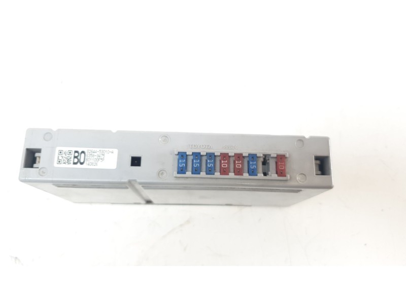 Recambio de modulo electronico para lexus xe2 is300h referencia OEM IAM 8264453010  