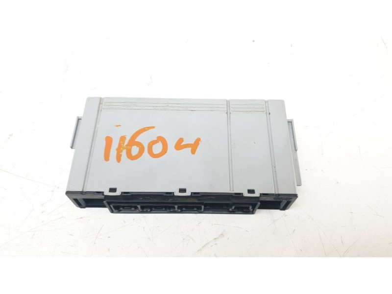 Recambio de modulo electronico para lexus xe2 is300h referencia OEM IAM 8264453010  