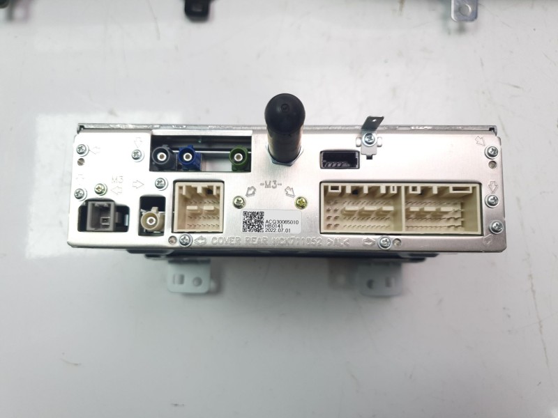 Recambio de cuadro instrumentos para kia niro referencia OEM IAM 94001AT020  