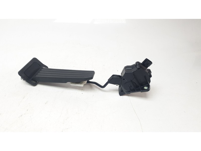 Recambio de potenciometro pedal para lexus xe2 is300h referencia OEM IAM 7811030170 1988002070 