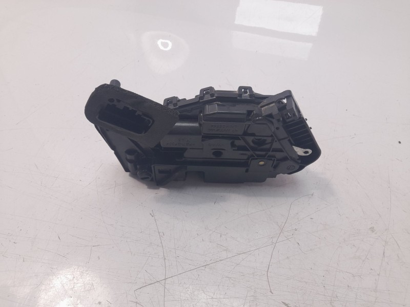 Recambio de cerradura puerta trasera izquierda para volkswagen passat lim. (3g2) 1.8 tsi referencia OEM IAM 5NA839015E  