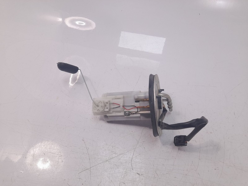 Recambio de bomba combustible para honda cbr 650r cbr 650r referencia OEM IAM UCT35HU67  