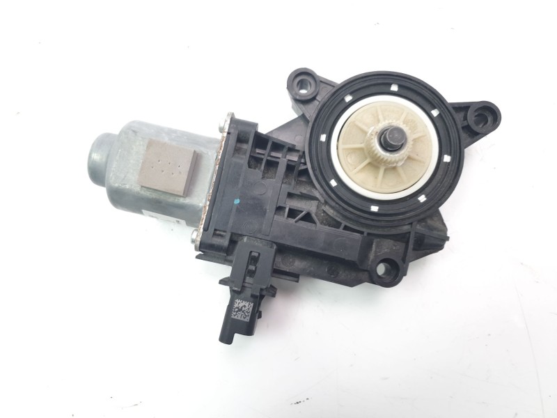 Recambio de motor elevalunas delantero derecho para hyundai i30 (pd) 1.4 cat referencia OEM IAM 82450G4010  