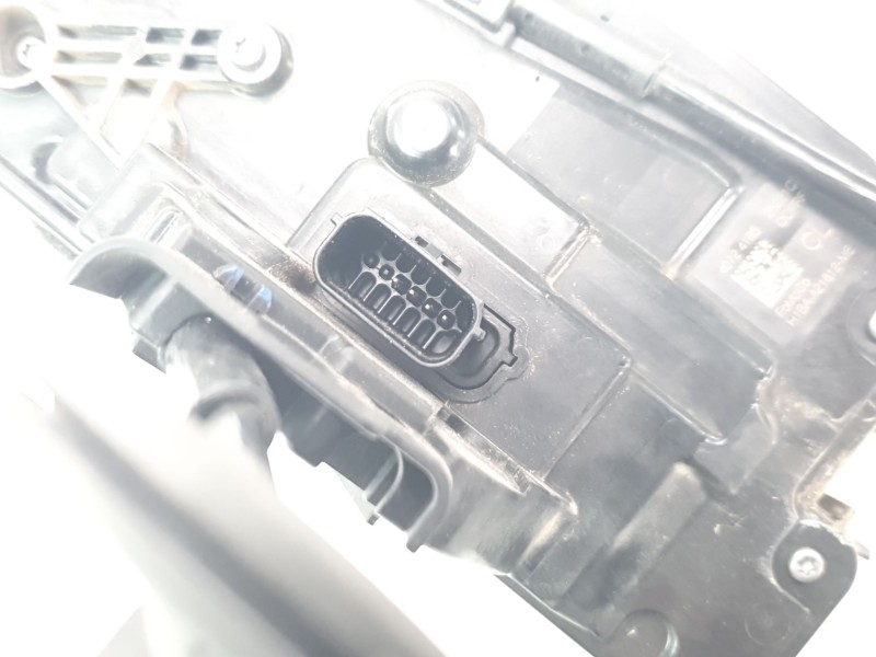 Recambio de cerradura puerta delantera derecha para ford puma hybrid titanium design referencia OEM IAM 2691537  