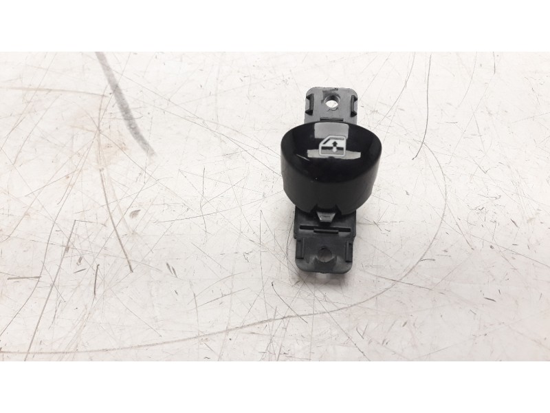 Recambio de mando elevalunas delantero izquierdo para fiat nuova 500 (150) 1.2 cat referencia OEM IAM 7356294040  