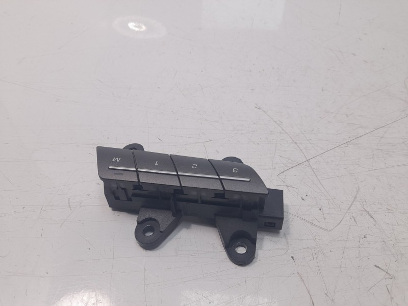 Recambio de interruptor para land rover range rover evoque (l538) 2.0 d 4x4 referencia OEM IAM BJ3214776BB  