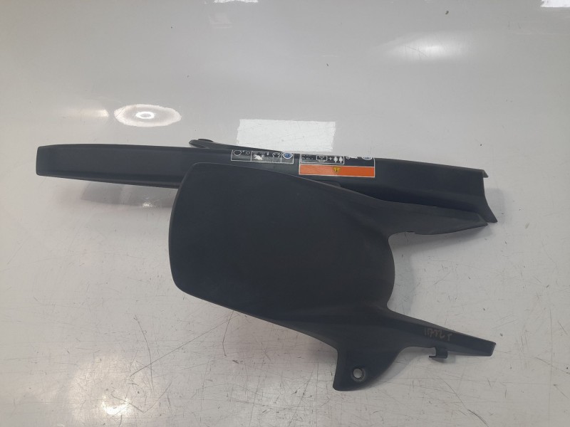 Recambio de guardabarros trasero para honda cbr 650r cbr 650r referencia OEM IAM 80103MKND50  