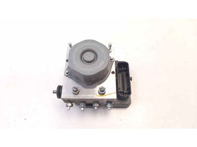 Recambio de abs para dacia sandero 0.9 tce cat referencia OEM IAM 476601203R  