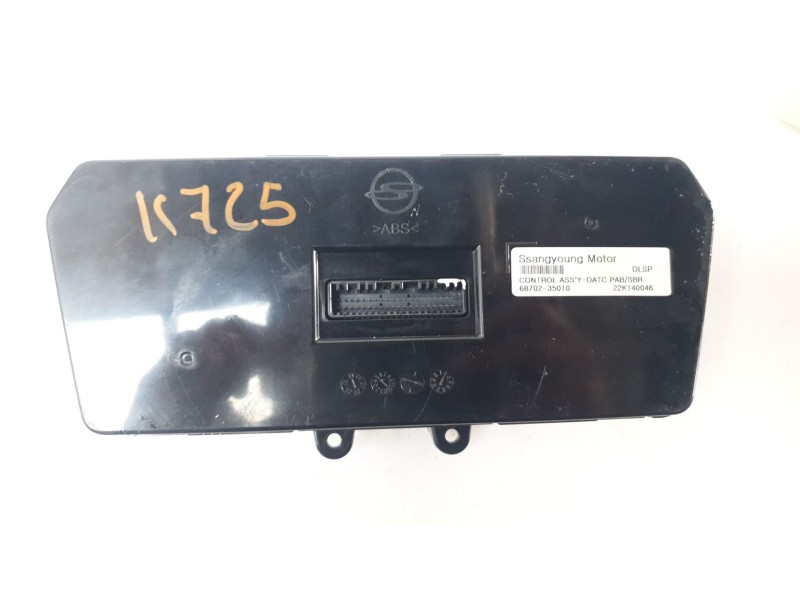 Recambio de mando climatizador para ssangyong tivoli urban 4x2 referencia OEM IAM 6870235010  