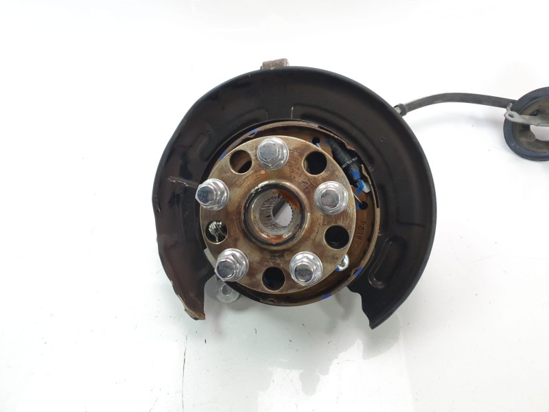 Recambio de mangueta trasera derecha para toyota yaris referencia OEM IAM 5725190118  