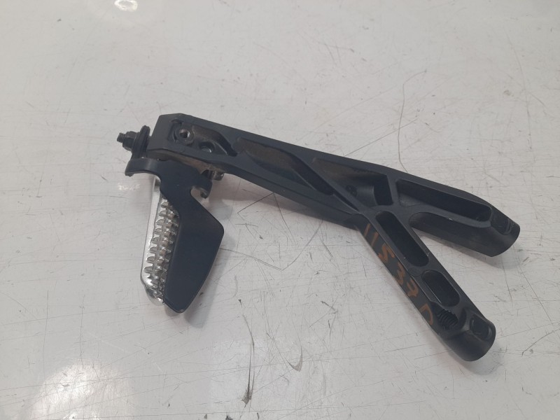 Recambio de estribo lateral para yamaha yzf-r 7 yzf-r 7 referencia OEM IAM B3L2744100  