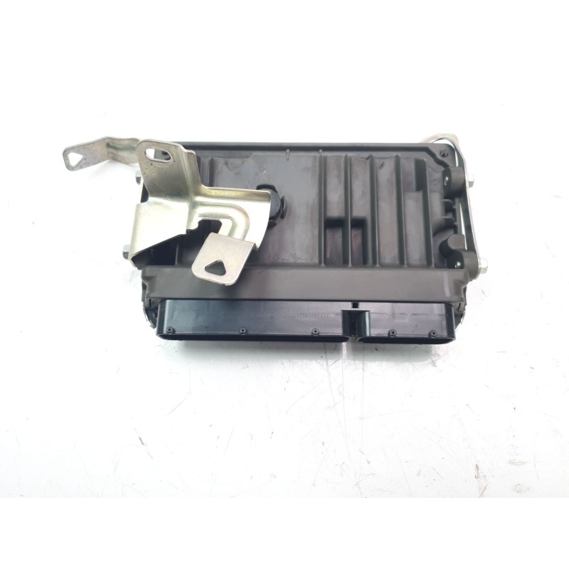 Recambio de centralita motor uce para toyota corolla (e21) hybrid style referencia OEM IAM 8966602D91  