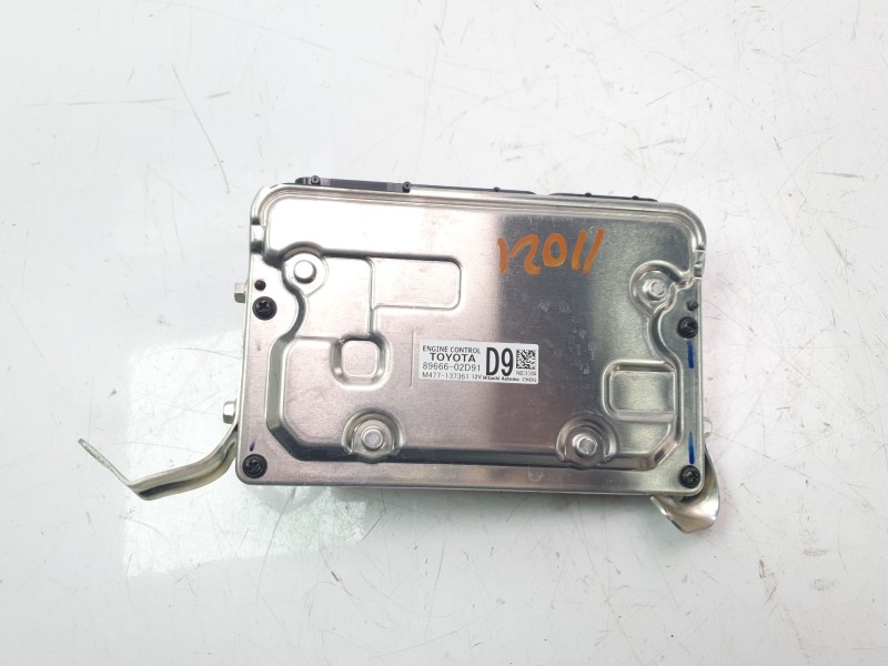 Recambio de centralita motor uce para toyota corolla (e21) hybrid style referencia OEM IAM 8966602D91  