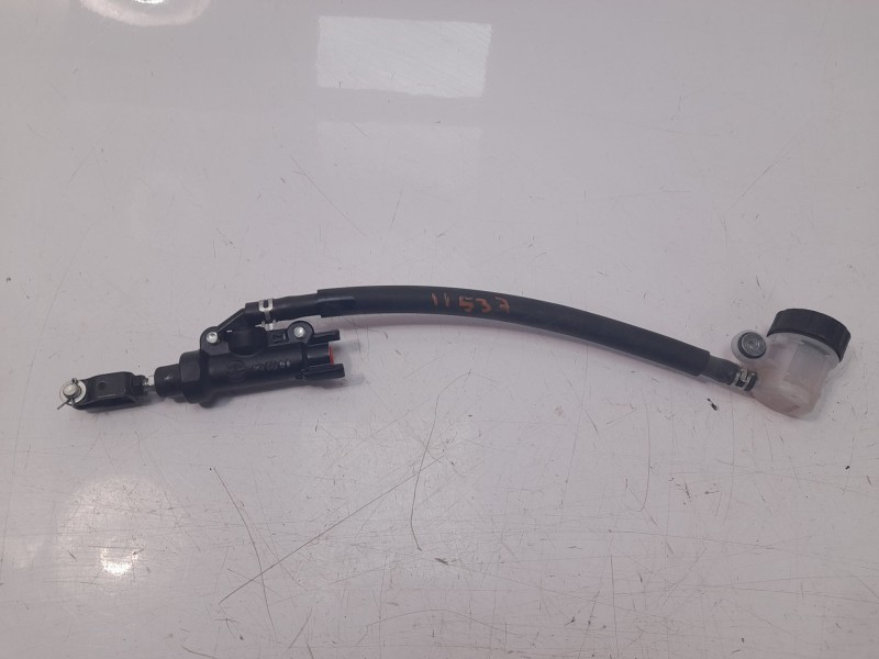 Recambio de bomba freno para yamaha yzf-r 7 yzf-r 7 referencia OEM IAM 56P2583V00  
