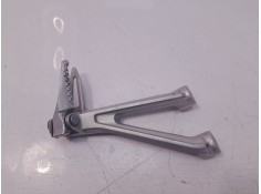 Recambio de estribera derecha para honda cbr 650r cbr 650r referencia OEM IAM 50750MKND50  