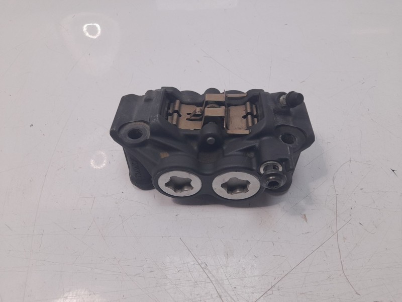 Recambio de pinza de freno delantera derecha para yamaha yzf-r 7 yzf-r 7 referencia OEM IAM 1RC2580U0000  