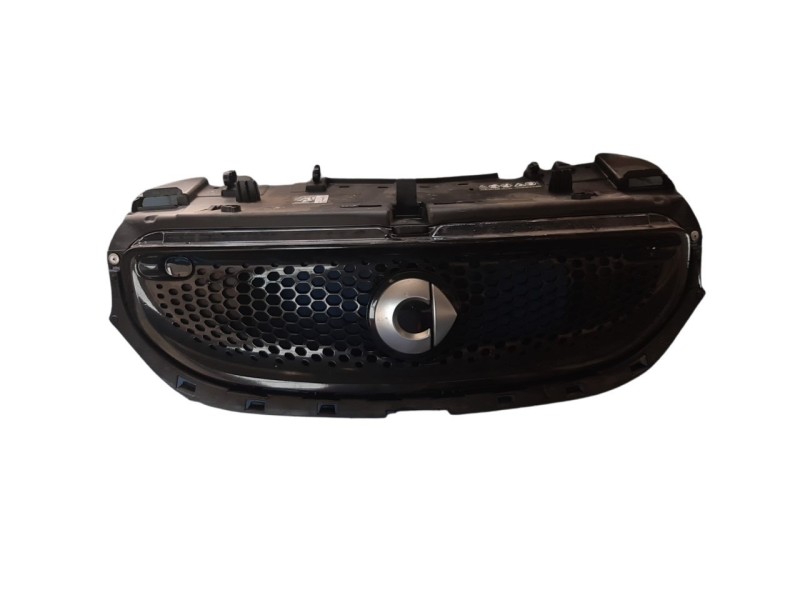Recambio de rejilla delantera para smart fortwo coupe 0.9 turbo cat referencia OEM IAM 1455429X  