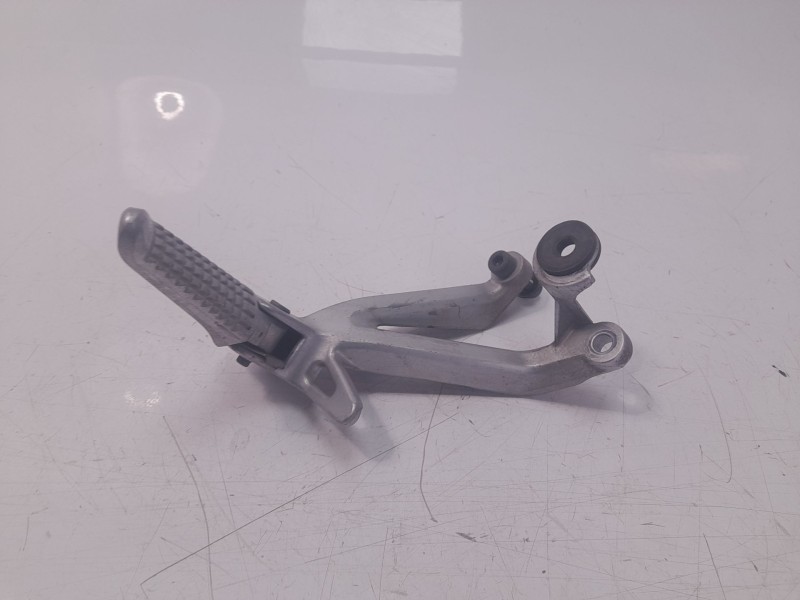 Recambio de estribo lateral para suzuki gsx-r 600/750/1100 (1989-2000) referencia OEM IAM 4370033E00000  