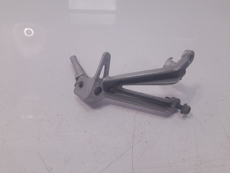 Recambio de estribo lateral para suzuki gsx-r 600/750/1100 (1989-2000) referencia OEM IAM 4370033E00000  