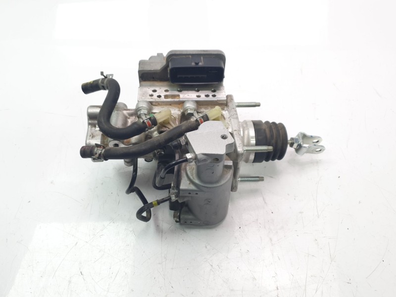 Recambio de abs para toyota rav4 referencia OEM IAM 4705042211  