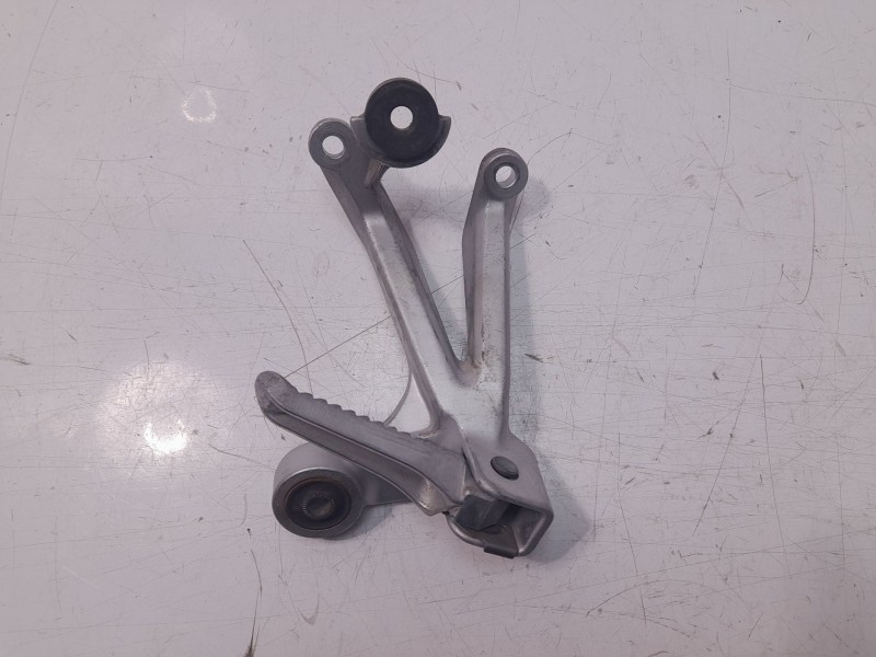 Recambio de estribo lateral para suzuki gsx-r 600/750/1100 (1989-2000) referencia OEM IAM 4360033E0000  