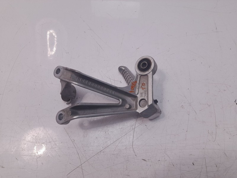 Recambio de estribo lateral para suzuki gsx-r 600/750/1100 (1989-2000) referencia OEM IAM 4360033E0000  