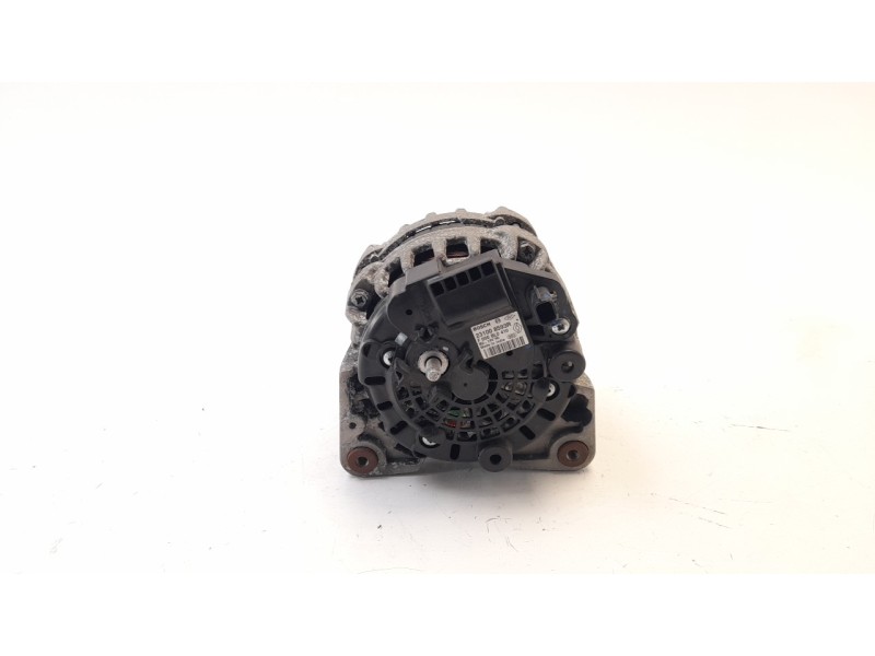 Recambio de alternador para dacia sandero 0.9 tce cat referencia OEM IAM 231008593R ALF070501 A10790