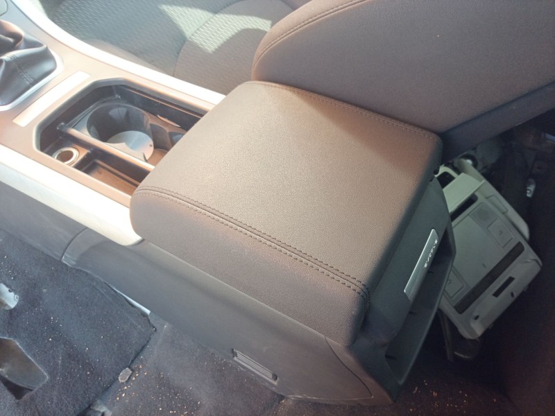 Recambio de apoyabrazos central para land rover evoque pure referencia OEM IAM   