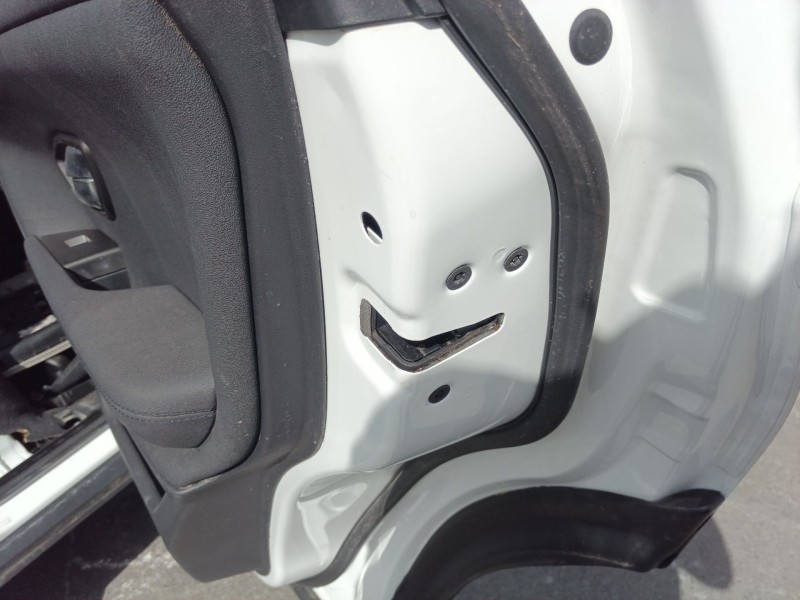 Recambio de cerradura puerta trasera derecha para land rover evoque pure referencia OEM IAM   