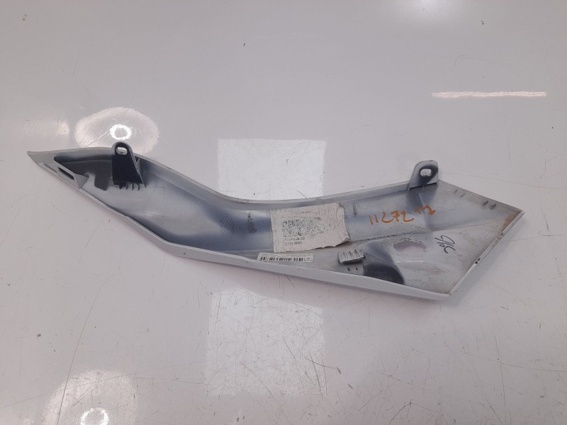 Recambio de moldura para bmw f 900 xr referencia OEM IAM 46638403867  