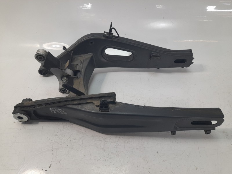 Recambio de puente trasero para yamaha yzf-r 7 yzf-r 7 referencia OEM IAM BEB2211000P0  