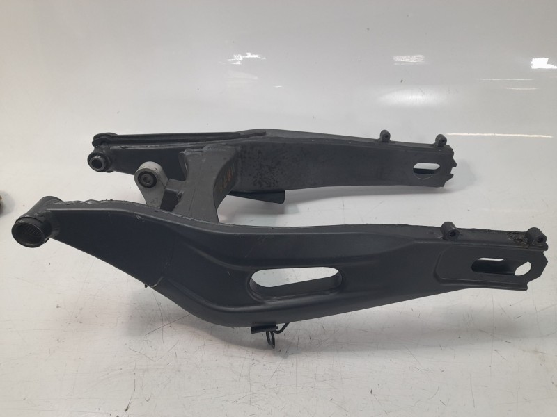 Recambio de puente trasero para yamaha yzf-r 7 yzf-r 7 referencia OEM IAM BEB2211000P0  