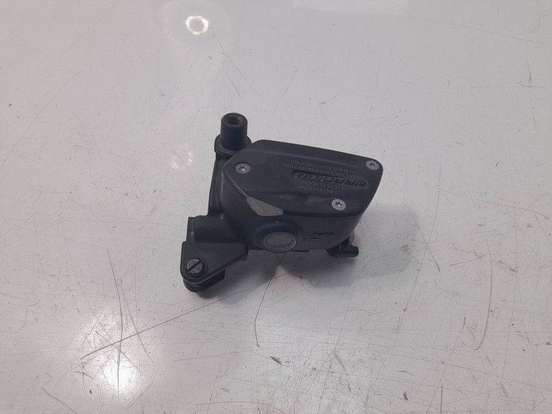 Recambio de bomba freno para bmw f 900 xr referencia OEM IAM 32728563845  