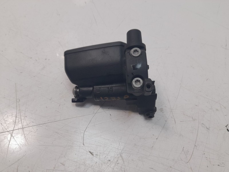 Recambio de bomba freno para bmw f 900 xr referencia OEM IAM 32728563845  