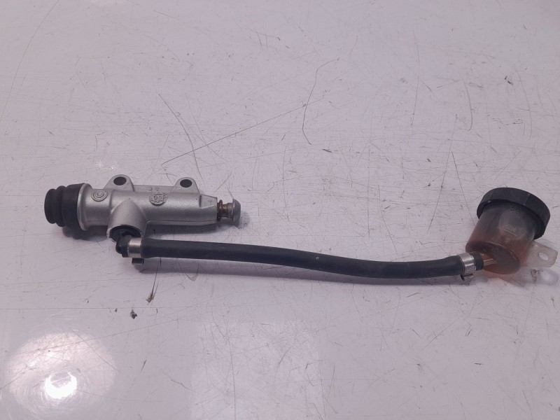 Recambio de bomba freno para bmw f 900 xr referencia OEM IAM 34217692190  