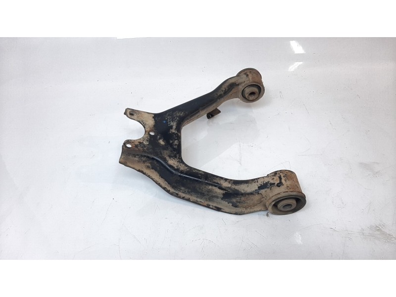 Recambio de brazo suspension superior delantero izquierdo para mitsubishi montero (v60/v70) 3.2 di-d cat referencia OEM IAM MR49