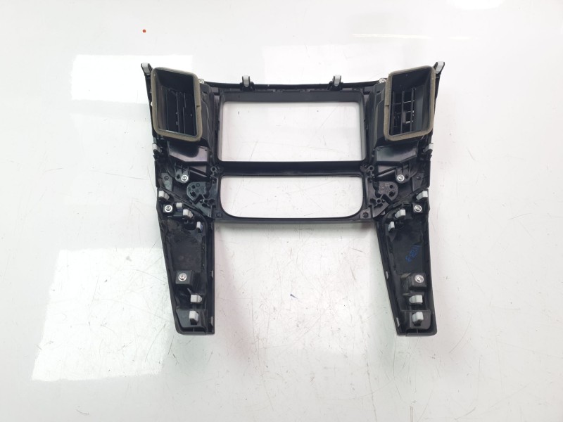 Recambio de aireador para mitsubishi l 200 (kl0/kj0) basis doppelkabine 4wd referencia OEM IAM 8002B813XA  