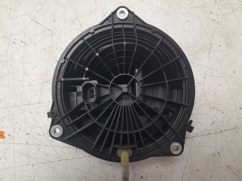 Recambio de maneta exterior porton para volkswagen golf vii lim. gte referencia OEM IAM 5G9827469D  