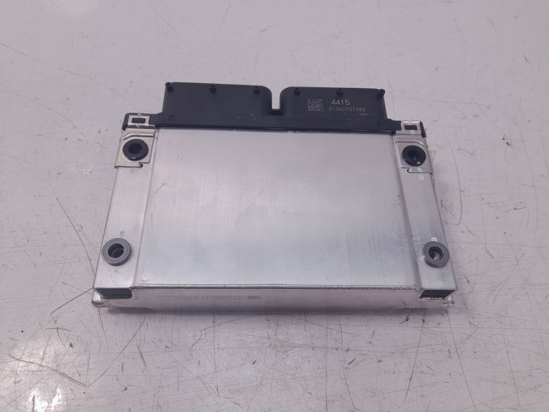 Recambio de centralita motor uce para kia stonic (yb) 1.2 cvvt referencia OEM IAM 391060844  
