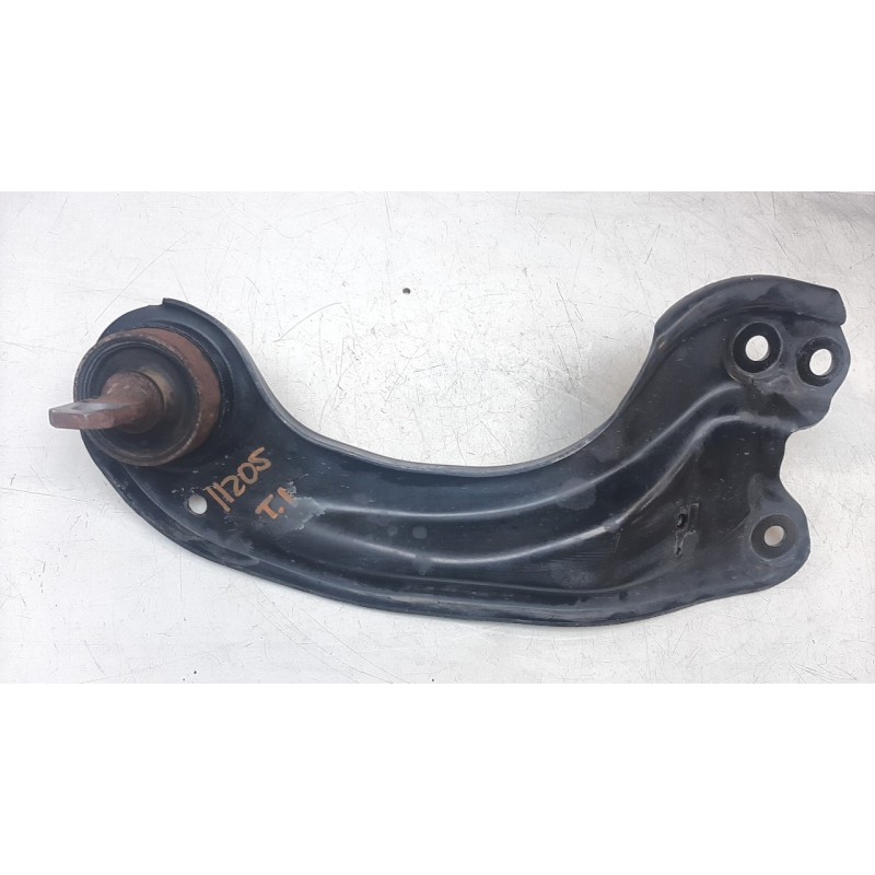 Recambio de brazo suspension inferior trasero izquierdo para honda civic lim.5 (fk) 1.5 vtec cat referencia OEM IAM AKT31NC20571